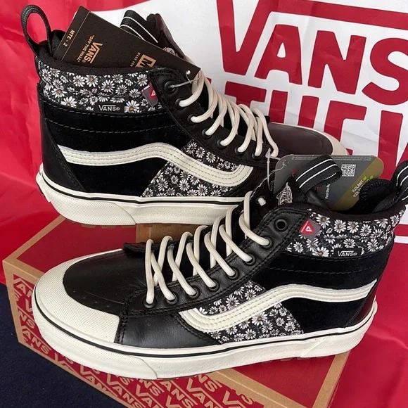 Vans WMNS Sk8-Hi Mte-2
Black Floral
VNOA5HZZF2B
boots sneakers - Picture 11 of 16